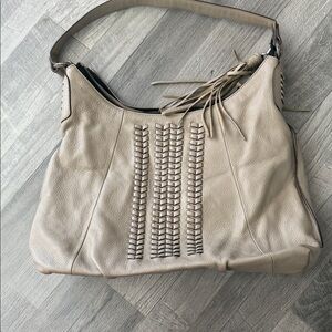 Elegant Tan Leather Shoulder Bag